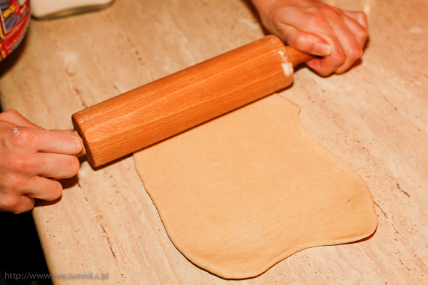 Rogale makowe z orzechami 21