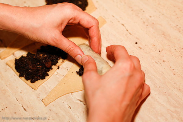 Rogale makowe z orzechami 28